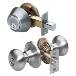 Biscuit Style Knob Entry Door Lock with Single Cylinder Deadbolt; Combo Pack; Satin Nickel, WR3/5